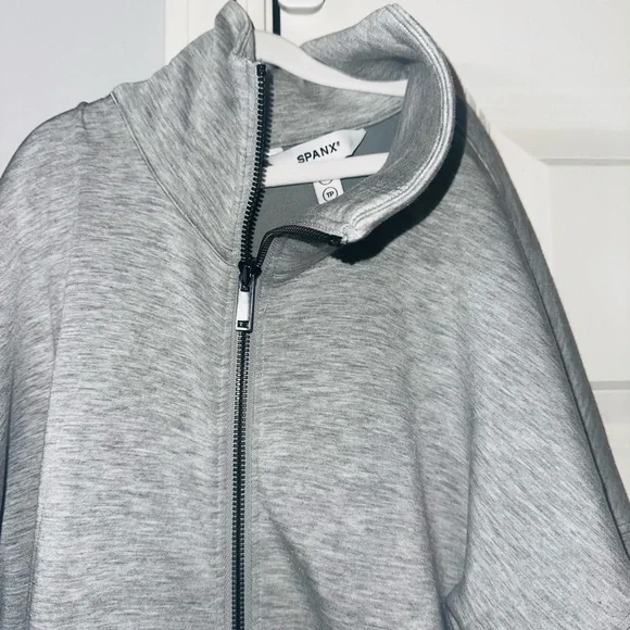 Spanx air essentials. - Picture 2 of 3